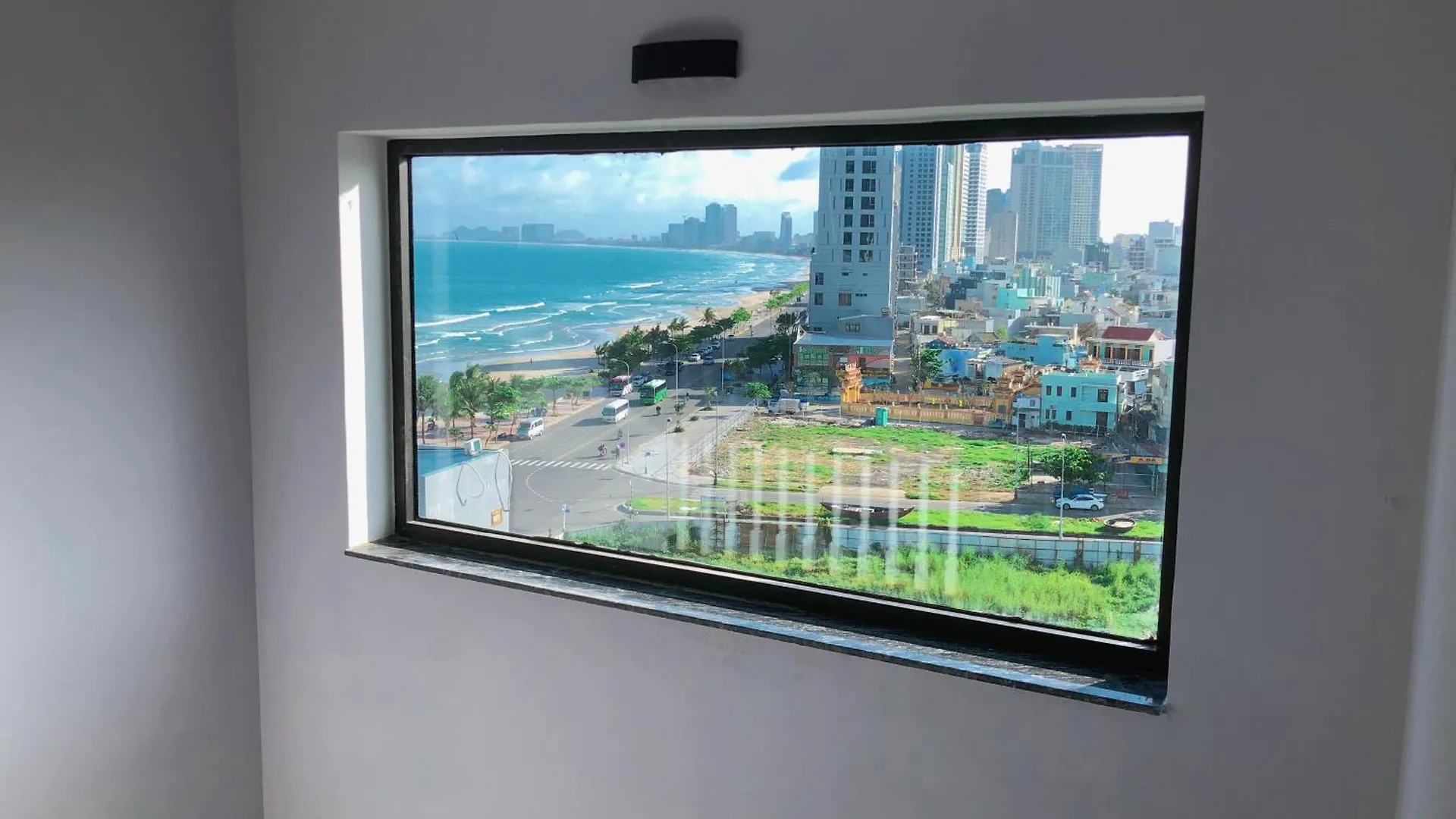 Hotel Mercury Beach Danang