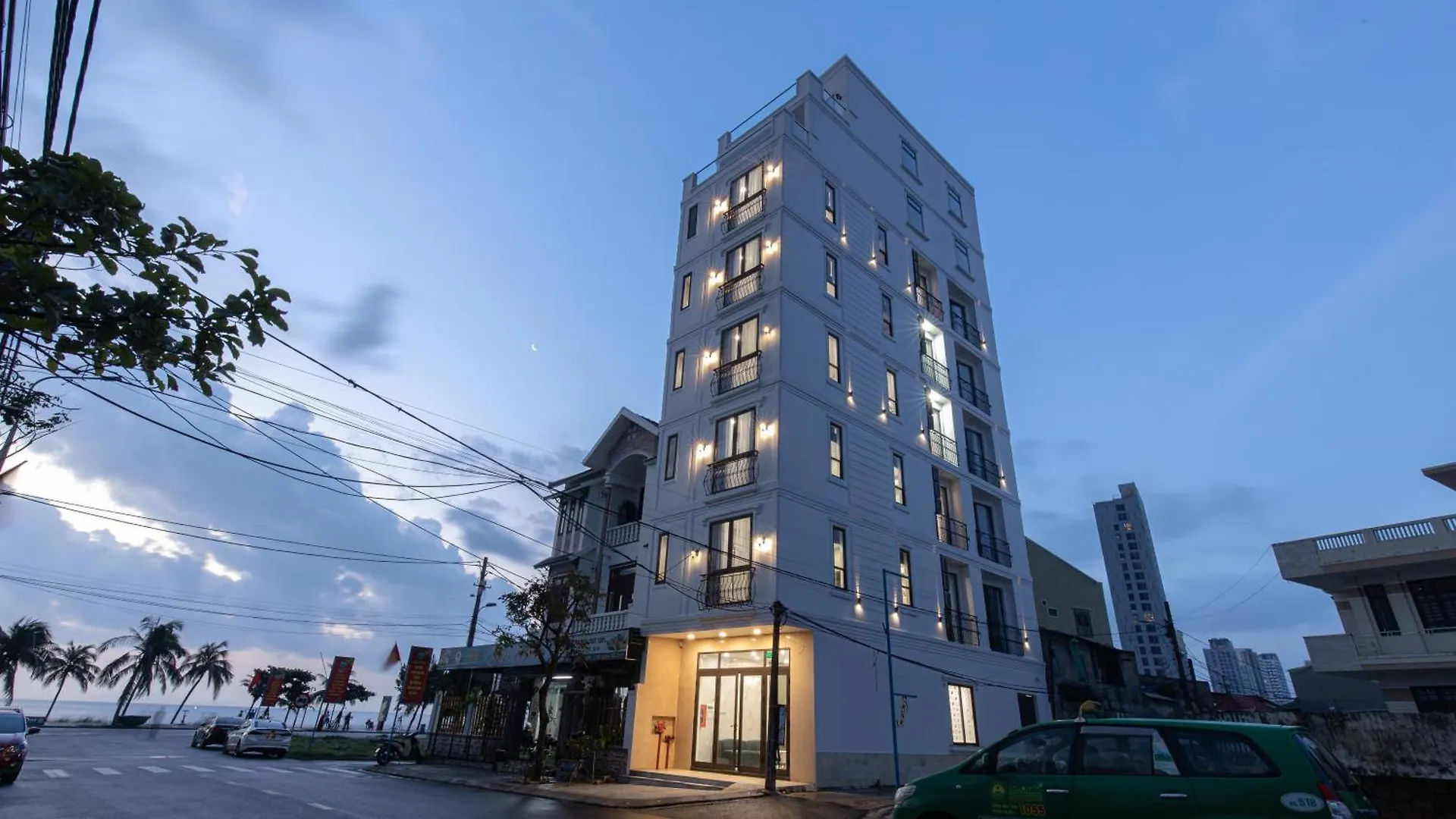 Hotel Mercury Beach Danang
